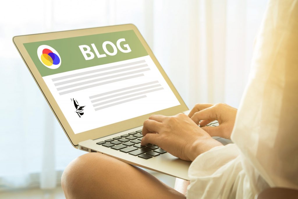 Engaging with Blog Communities for Deeper Insight and Motivation